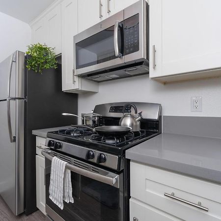 Universal Studios 8 Min Drive Two Bedroom Apartment With Free Parking 洛杉矶 外观 照片
